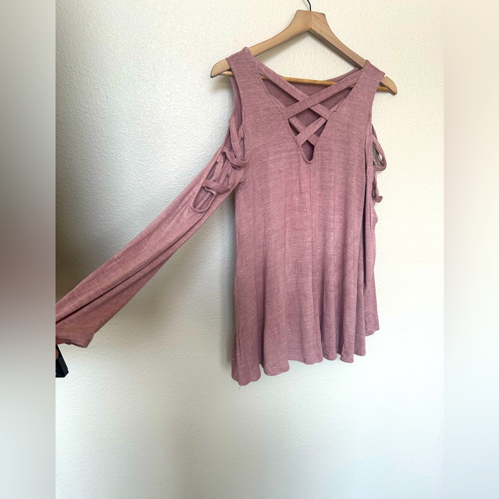 Front Porch Boutique Mauve Cage Detail Long Sleeve Top – Size S | NWT